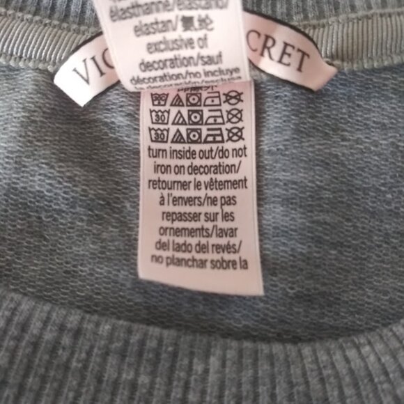 Victorias Secret women's size M gray and red pull over sweater - Picture 15 of 16